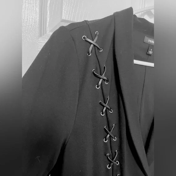 Torrid Lace Up Relaxed Fit Stretch Blazer - Picture 3 of 8